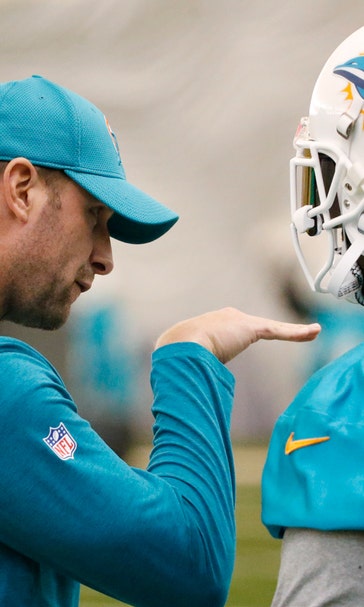 Hands-on Adam Gase enjoying how Dolphins' offense looks in OTAs